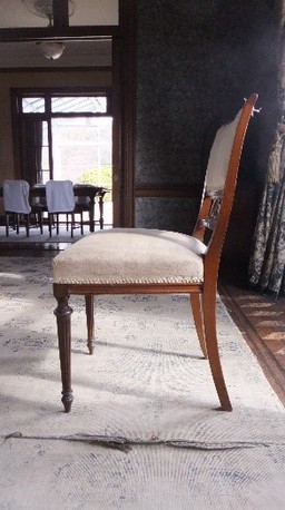 洋館内の家具1.jpg